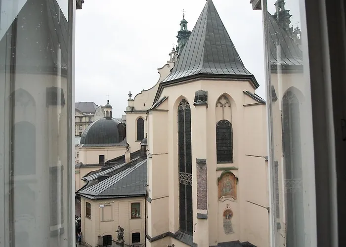 Cathedral Apartment